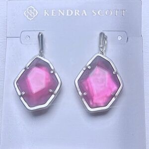 Kendra Scott Large Pink Statement Dangle Earrings – Gold Tone – NWT